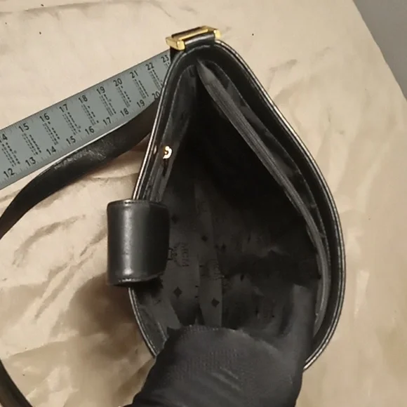 MCM Black Shoulder Bag with Sleek Design and Versatile Style - Picture 8 of 8